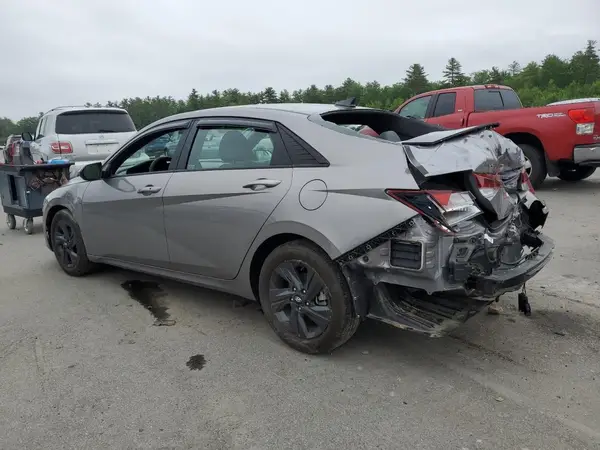 KMHLM4AG9NU296409 2022 HYUNDAI ELANTRA - Image 2