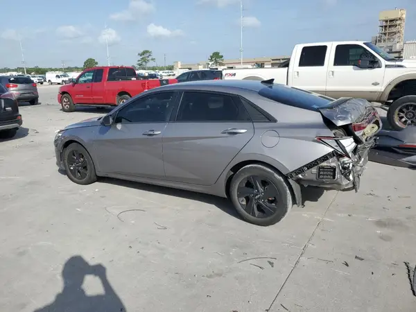 KMHLM4AG9NU303889 2022 HYUNDAI ELANTRA - Image 2