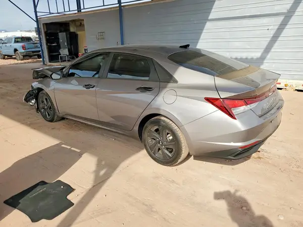 KMHLM4AG9NU304959 2022 HYUNDAI ELANTRA - Image 2