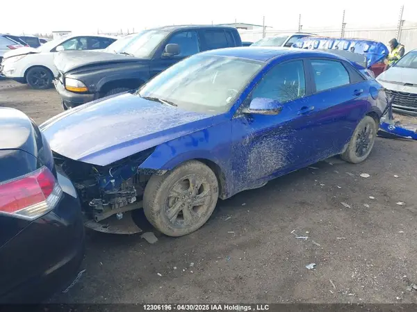 KMHLM4AG9NU309949 2022 HYUNDAI ELANTRA - Image 2