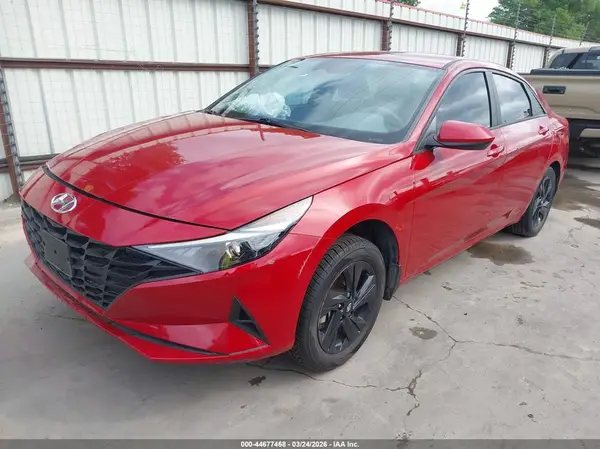KMHLM4AG9NU317842 2022 HYUNDAI ELANTRA - Image 2
