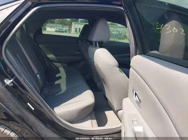 KMHLM4AG9NU321051 2022 HYUNDAI ELANTRA - Image 8