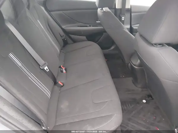 KMHLM4AG9NU327965 2022 HYUNDAI ELANTRA - Image 8