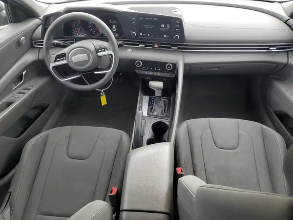 KMHLM4AG9NU328498 2022 HYUNDAI ELANTRA - Image 8