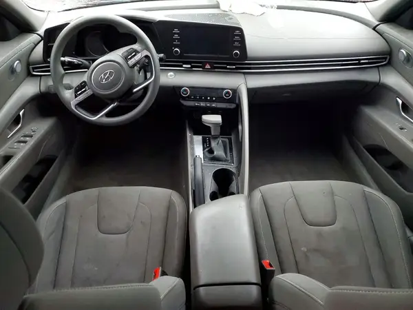 KMHLM4AG9NU328775 2022 HYUNDAI ELANTRA - Image 8