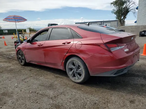 KMHLM4AG9NU329330 2022 HYUNDAI ELANTRA - Image 2