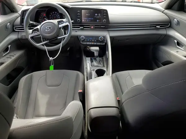 KMHLM4AG9NU329330 2022 HYUNDAI ELANTRA - Image 8