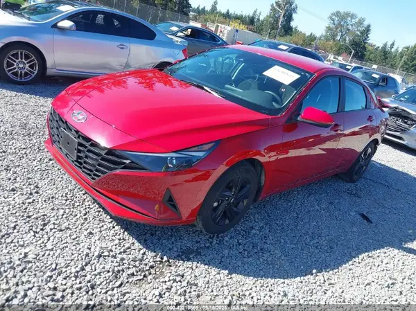 KMHLM4AG9NU332891 2022 HYUNDAI ELANTRA - Image 2