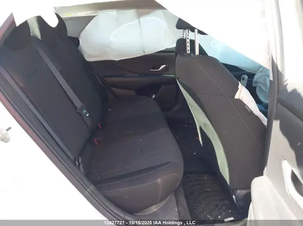 KMHLM4AG9NU335340 2022 HYUNDAI ELANTRA - Image 8