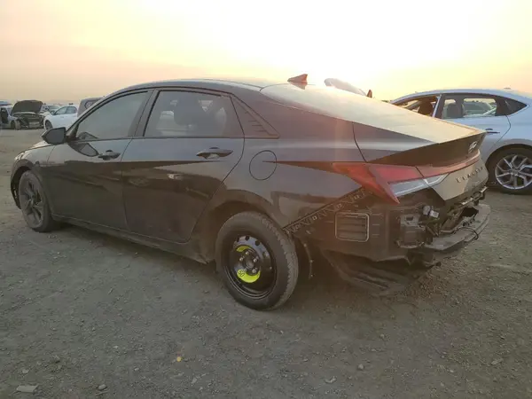 KMHLM4AG9NU339209 2022 HYUNDAI ELANTRA - Image 2