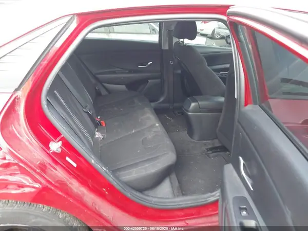 KMHLM4AG9NU351750 2022 HYUNDAI ELANTRA - Image 8
