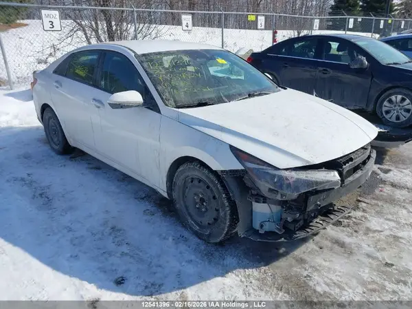 KMHLM4AG9NU354924 2022 HYUNDAI ELANTRA - Image 1