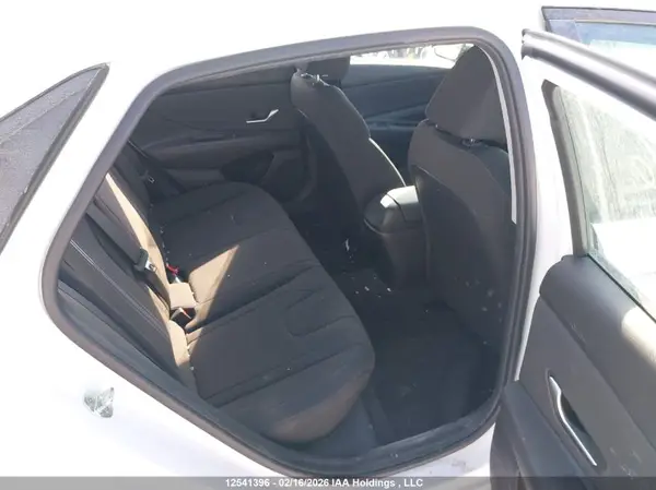KMHLM4AG9NU354924 2022 HYUNDAI ELANTRA - Image 8