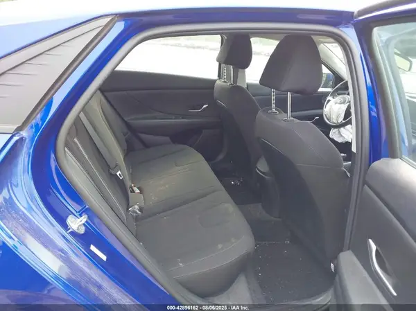 KMHLM4AG9PU377025 2023 HYUNDAI ELANTRA - Image 8
