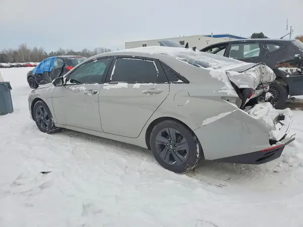 KMHLM4AG9PU385027 2023 HYUNDAI ELANTRA - Image 2