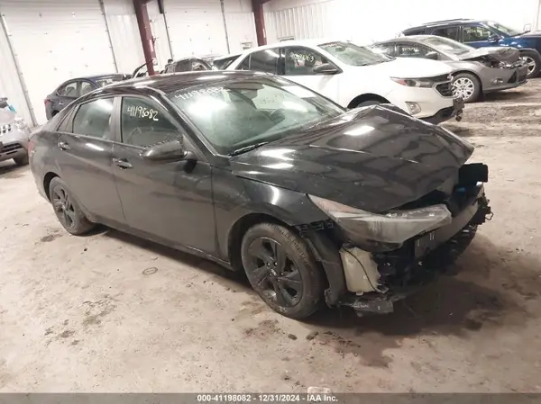 KMHLM4AG9PU391720 2023 HYUNDAI ELANTRA - Image 1