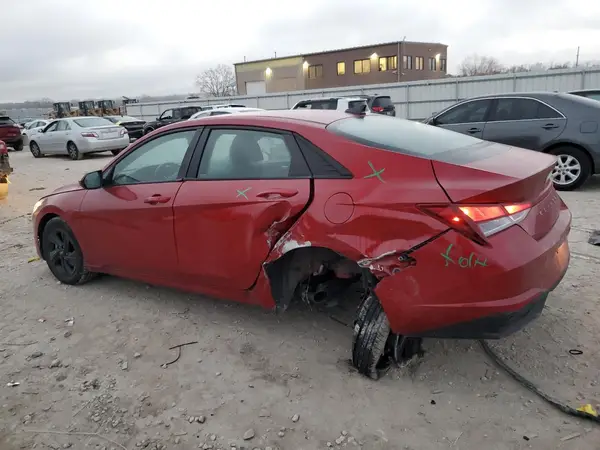 KMHLM4AG9PU392432 2023 HYUNDAI ELANTRA - Image 2