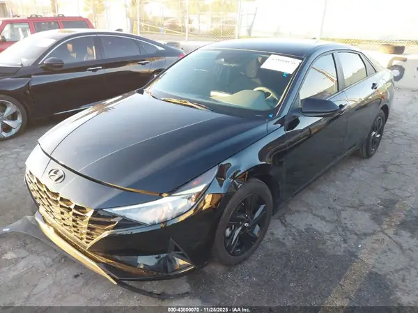 KMHLM4AG9PU415790 2023 HYUNDAI ELANTRA - Image 2
