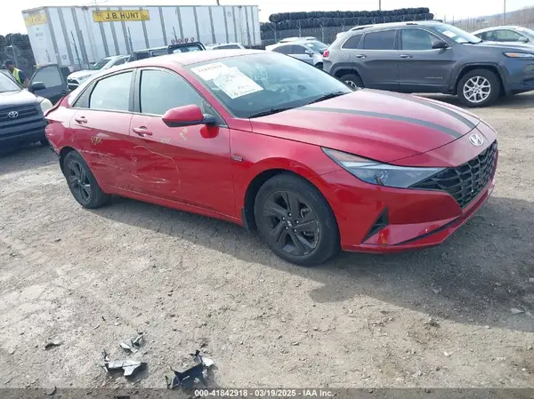 KMHLM4AG9PU432587 2023 HYUNDAI ELANTRA - Image 1
