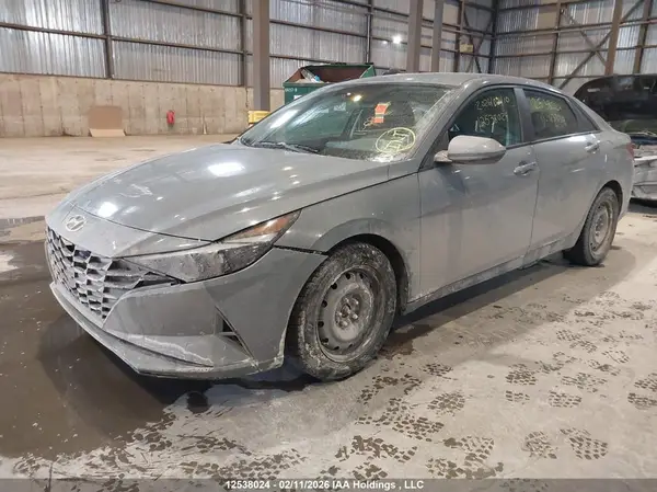 KMHLM4AG9PU433318 2023 HYUNDAI ELANTRA - Image 2