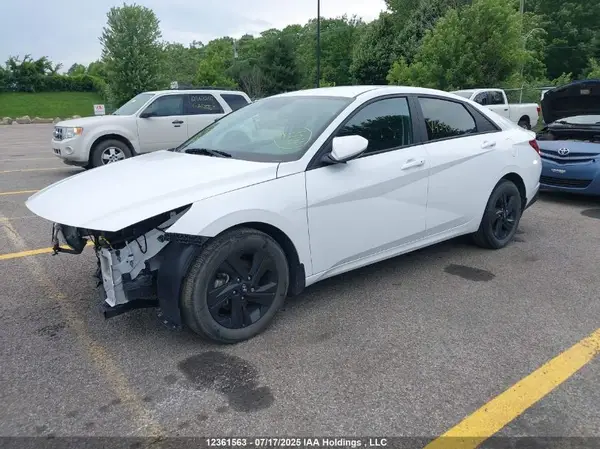 KMHLM4AG9PU434033 2023 HYUNDAI ELANTRA - Image 2