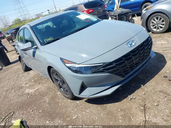 KMHLM4AG9PU437580 2023 HYUNDAI ELANTRA - Image 1