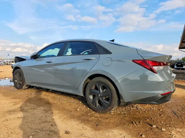 KMHLM4AG9PU438406 2023 HYUNDAI ELANTRA - Image 2