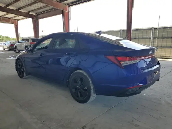 KMHLM4AG9PU471227 2023 HYUNDAI ELANTRA - Image 2