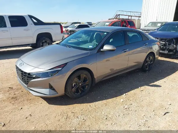 KMHLM4AG9PU477531 2023 HYUNDAI ELANTRA - Image 2