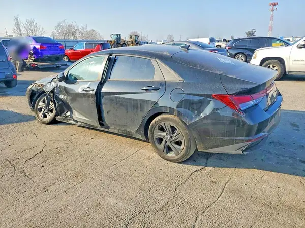 KMHLM4AG9PU510866 2023 HYUNDAI ELANTRA - Image 2