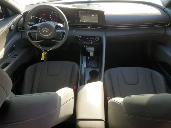 KMHLM4AG9PU520555 2023 HYUNDAI ELANTRA - Image 8