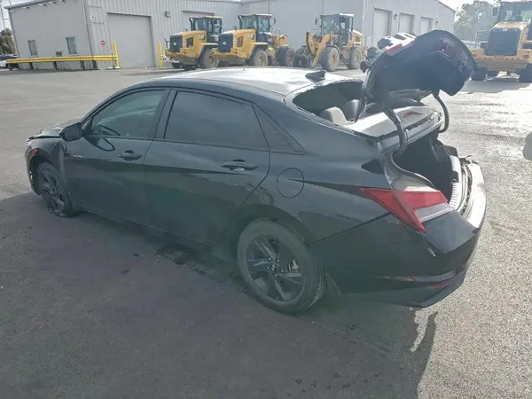 KMHLM4AG9PU529109 2023 HYUNDAI ELANTRA - Image 2
