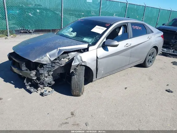 KMHLM4AG9PU534360 2023 HYUNDAI ELANTRA - Image 2
