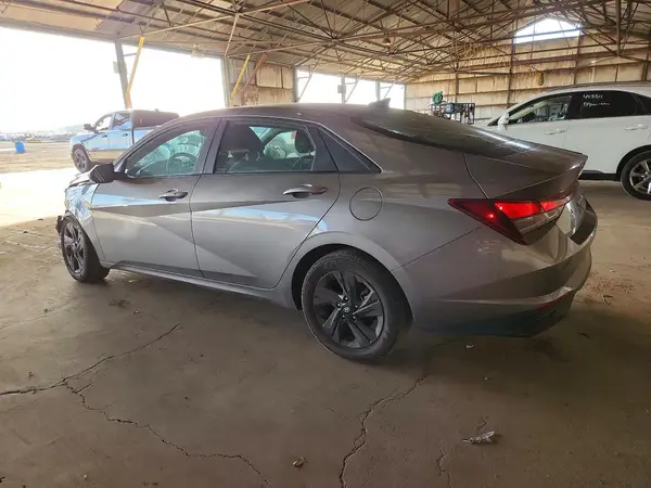KMHLM4AG9PU547979 2023 HYUNDAI ELANTRA - Image 2