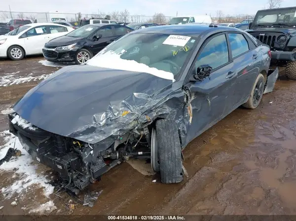 KMHLM4AG9PU561378 2023 HYUNDAI ELANTRA - Image 2