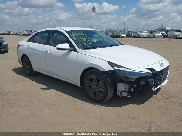 KMHLM4AG9PU563096 2023 HYUNDAI ELANTRA - Image 1