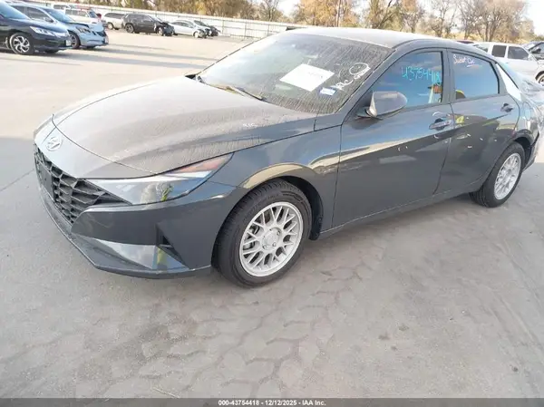 KMHLM4AG9PU583705 2023 HYUNDAI ELANTRA - Image 2
