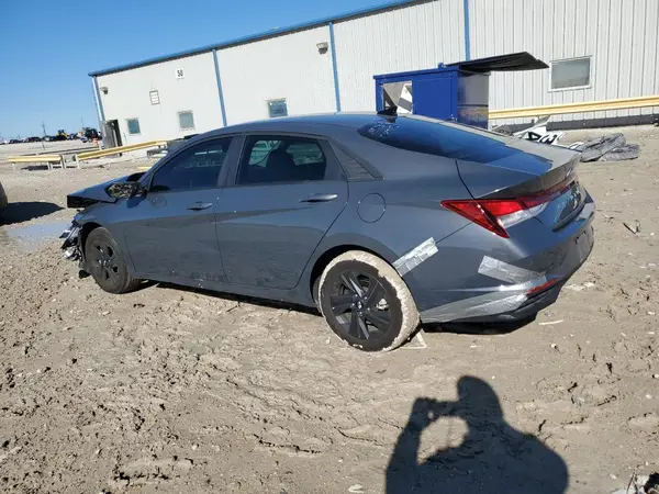 KMHLM4AG9PU586068 2023 HYUNDAI ELANTRA - Image 2