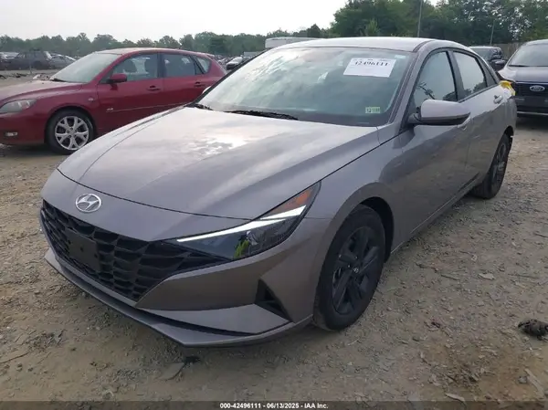 KMHLM4AG9PU586152 2023 HYUNDAI ELANTRA - Image 2