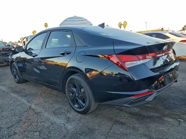 KMHLM4AG9PU591707 2023 HYUNDAI ELANTRA - Image 2