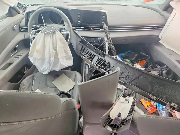 KMHLM4AG9PU595241 2023 HYUNDAI ELANTRA - Image 8