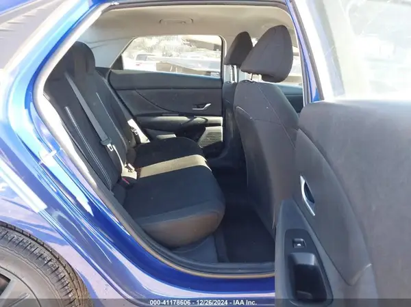 KMHLM4AG9PU601409 2023 HYUNDAI ELANTRA - Image 8