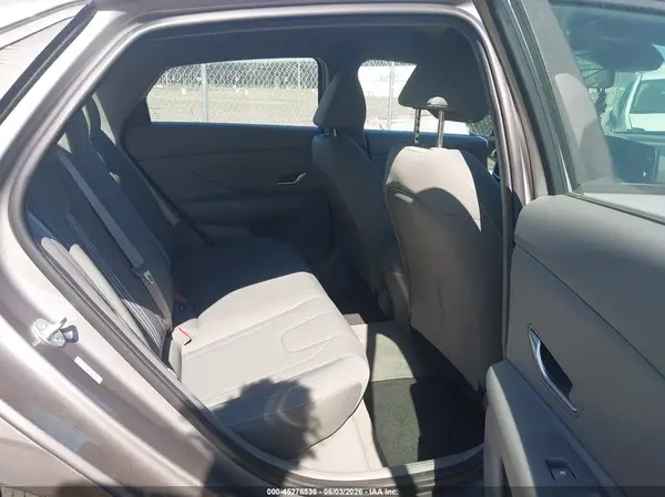KMHLM4AG9PU601457 2023 HYUNDAI ELANTRA - Image 8