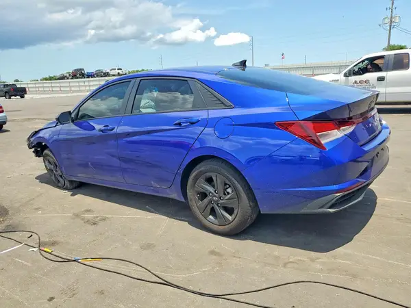 KMHLM4AG9PU613821 2023 HYUNDAI ELANTRA - Image 2