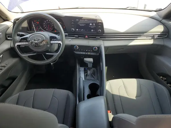 KMHLM4AGXMU067221 2021 HYUNDAI ELANTRA - Image 8