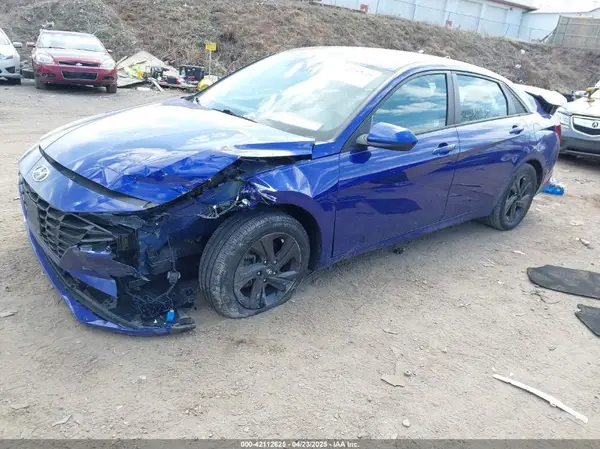 KMHLM4AGXMU070121 2021 HYUNDAI ELANTRA - Image 2