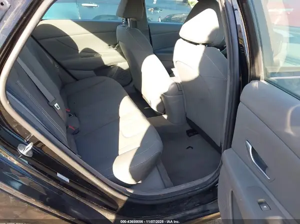 KMHLM4AGXMU072287 2021 HYUNDAI ELANTRA - Image 8
