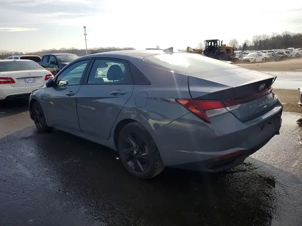 KMHLM4AGXMU110813 2021 HYUNDAI ELANTRA - Image 2