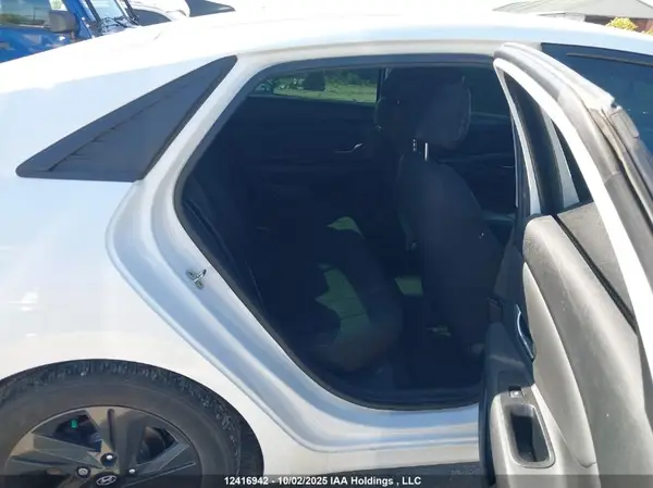KMHLM4AGXMU114814 2021 HYUNDAI ELANTRA - Image 8