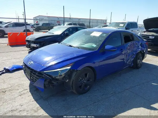 KMHLM4AGXMU140233 2021 HYUNDAI ELANTRA - Image 2